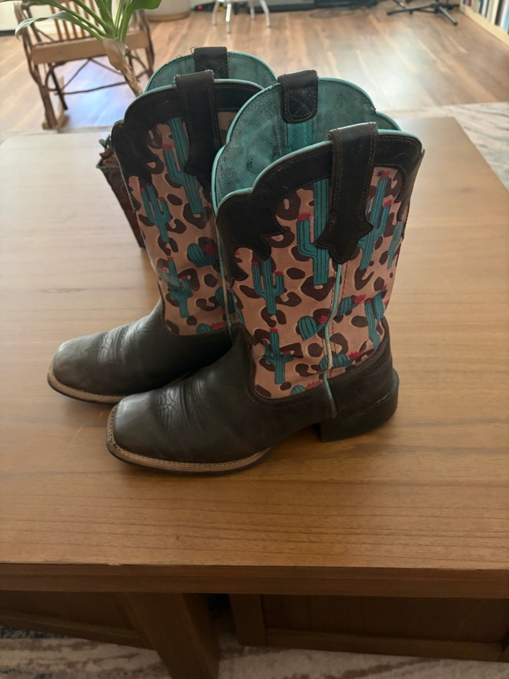 Ariat Round Up Willow Western Boot - Picture 2 of 12